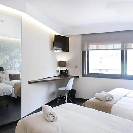 Fifteen Apartahotel 2*