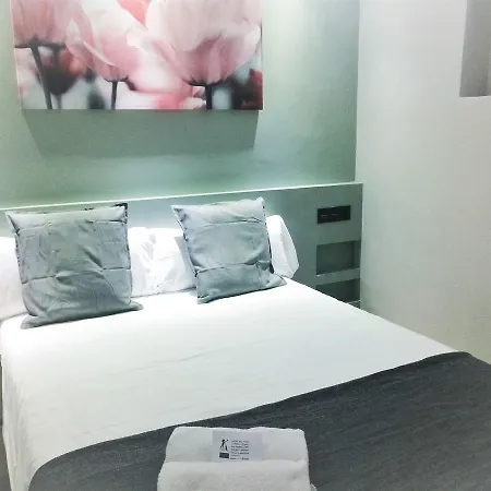 Fifteen Hotel apartamentowy 2*