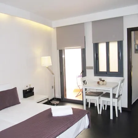 Aparthotel Fifteen Barcelona